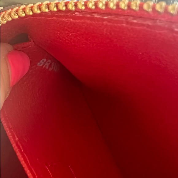 Authentic Louis Vuitton Monogram Vernis Pouchette Cosmetic Pouch - Picture 11 of 11